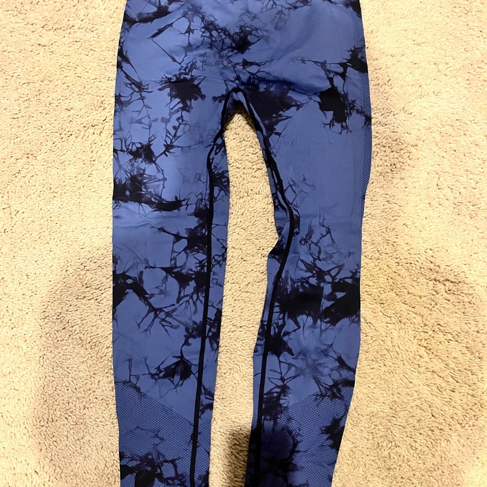 SHEIN Blue and Black Patterned Leggings